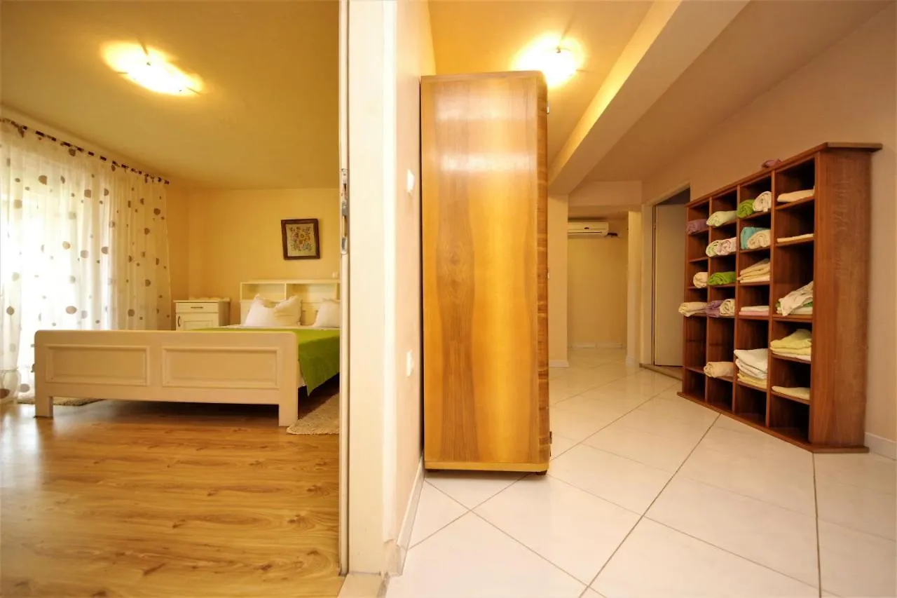 Holiday Home Kamenica Posedarje