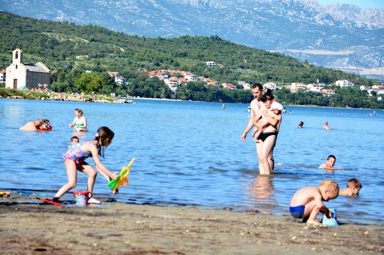 Holiday Home Kamenica Posedarje