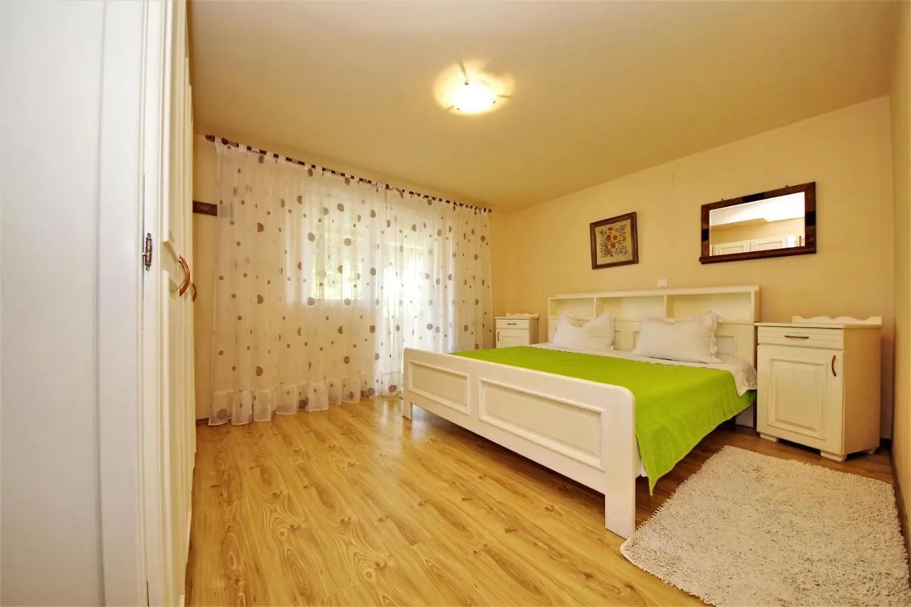 Holiday Home Kamenica Posedarje Croatia