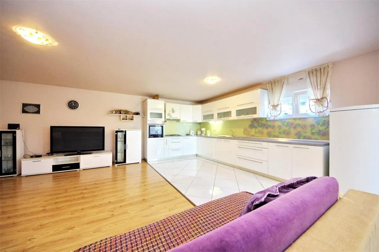 Holiday Home Kamenica Posedarje